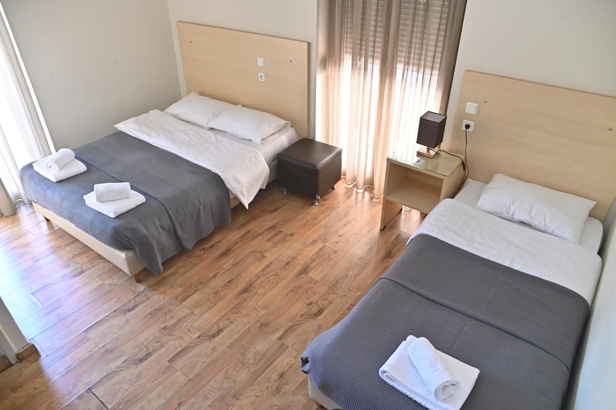 Kentrikon Hotel Chalkida Exterior photo